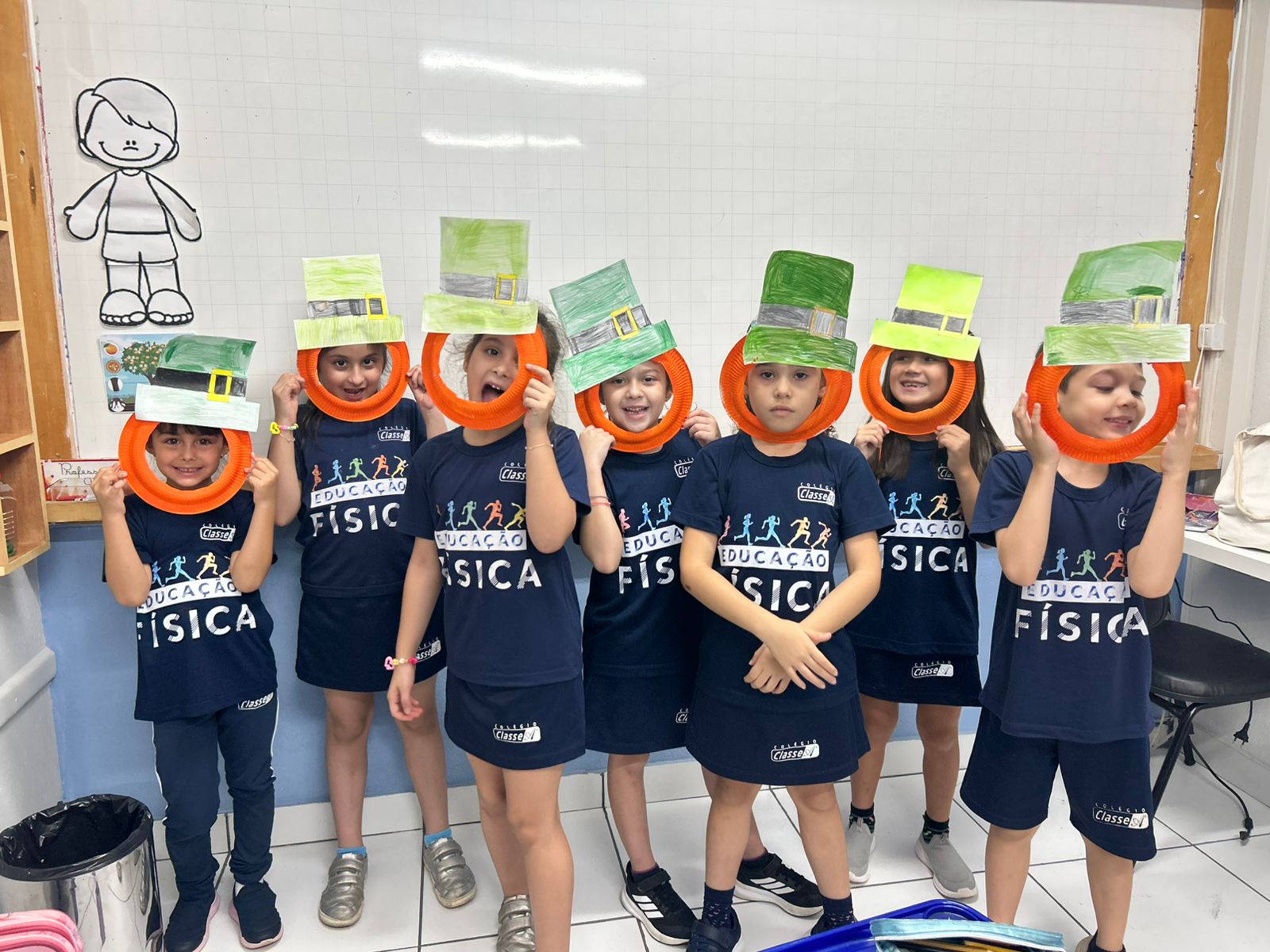 Leprechauns na Sala de Aula: Uma Jornada Lúdica pela Cultura Irlandesa